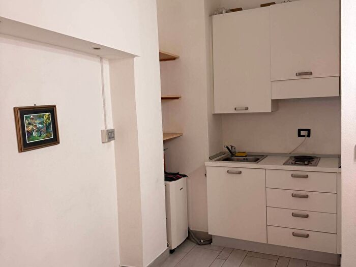 Appartamento bilocale in affitto in Via Ugo Bassi, Centro Storico, Bologna