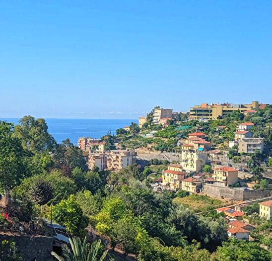 Appartamento quadrilocale in vendita in Via Pascoli, Sanremo