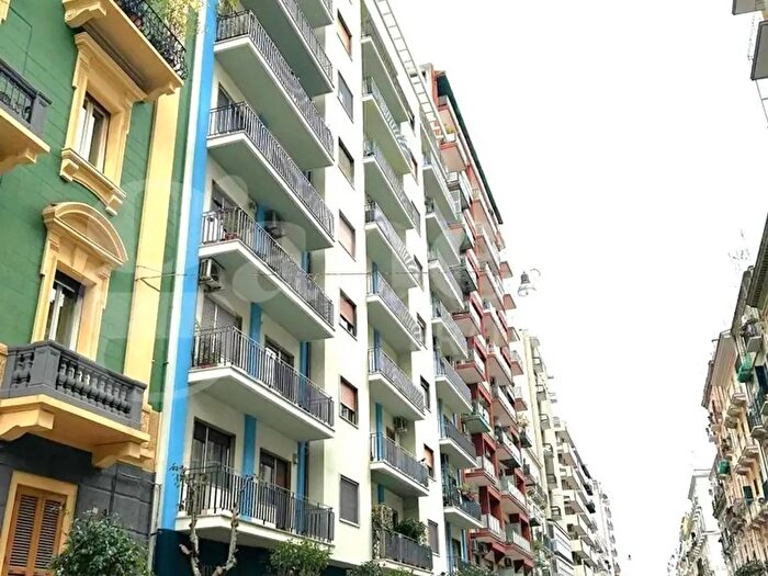 Appartamento con 5 locali in vendita in Via Nitti, Taranto