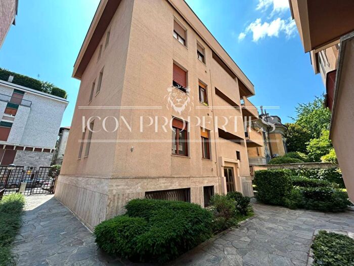 Appartamento trilocale in affitto in Via Monferrato, Washington, Milano