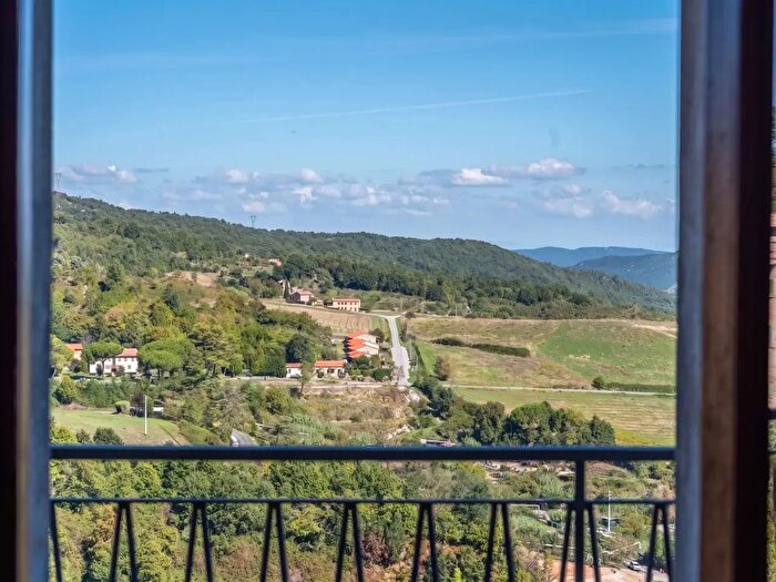 Appartamento quadrilocale in vendita in Castelnuovo di Val di Cecina