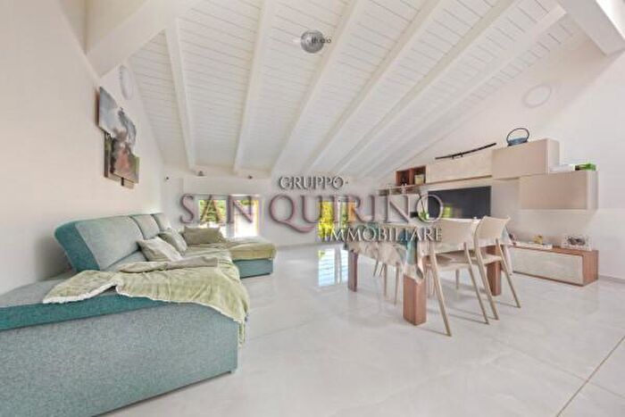 Appartamento quadrilocale in vendita in Via Giuseppe Mazzini, Cadelbosco Di Sopra