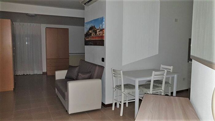 Appartamento monolocale in affitto in Via Stella, Centro Storico, Verona