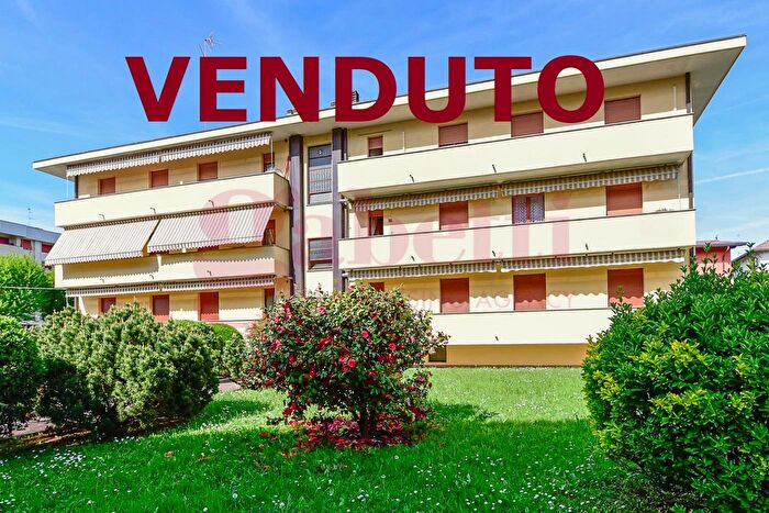 Appartamento bilocale in vendita in Via Isonzo, Cantu