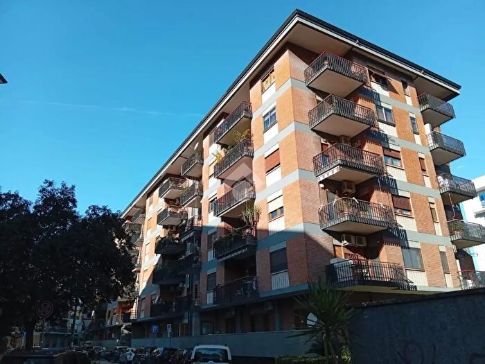 Appartamento trilocale in vendita in Via Neroni, Caserta