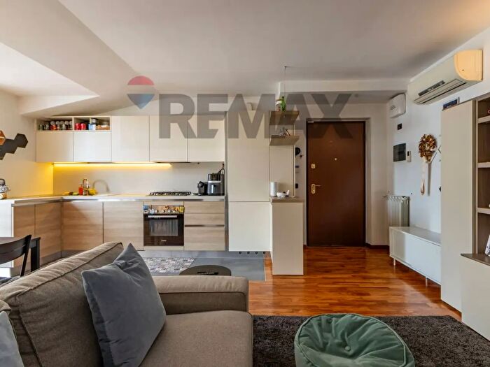 Appartamento bilocale in vendita in Via Guglielmo Pepe, Paderno Dugnano