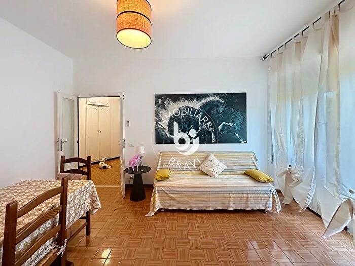 Appartamento trilocale in vendita in Via delle Colonie, Santa Marinella