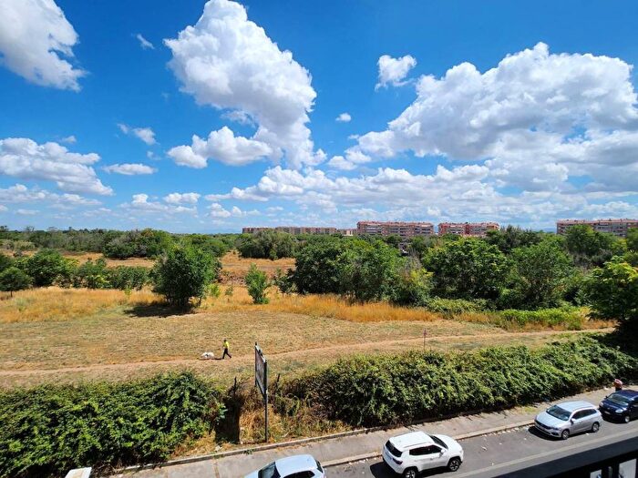 Appartamento trilocale in affitto in Viale Marco Fulvio Nobiliore, Cinecittà, Roma
