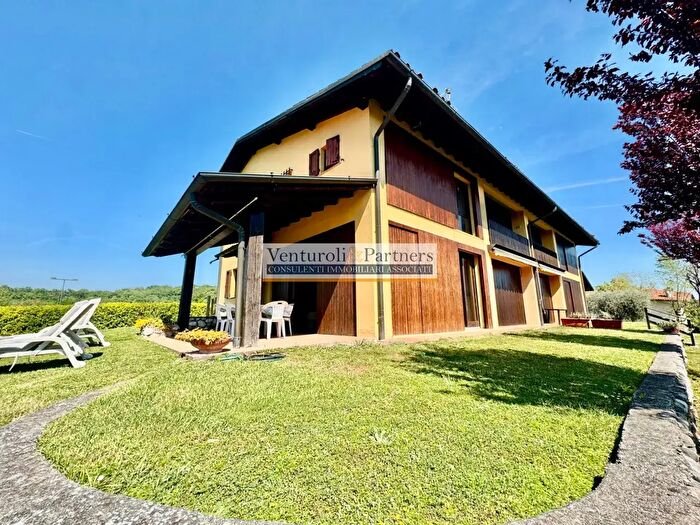 Casa trilocale in vendita in Via Giovanni Metelli, Padenghe Sul Garda