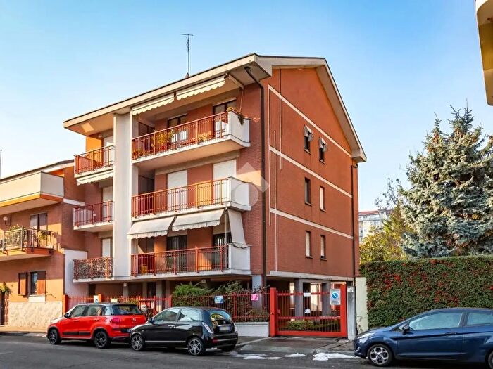 Appartamento trilocale in vendita in Via Cogne, Torino