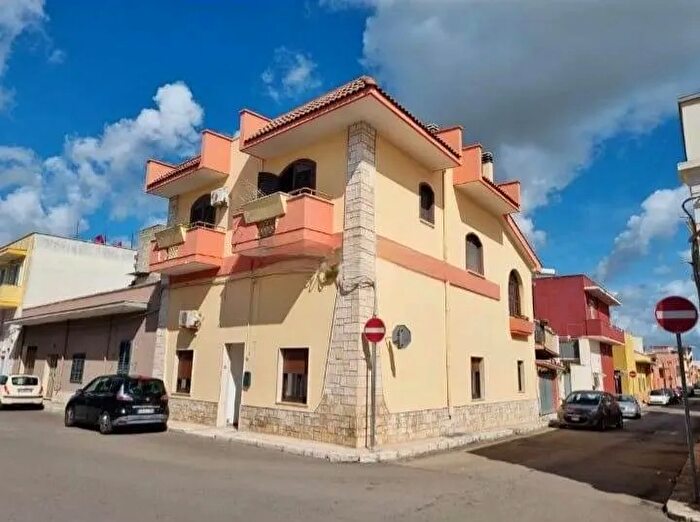 Casa trilocale in vendita in Via SantAngelo Trepuzzi, Trepuzzi