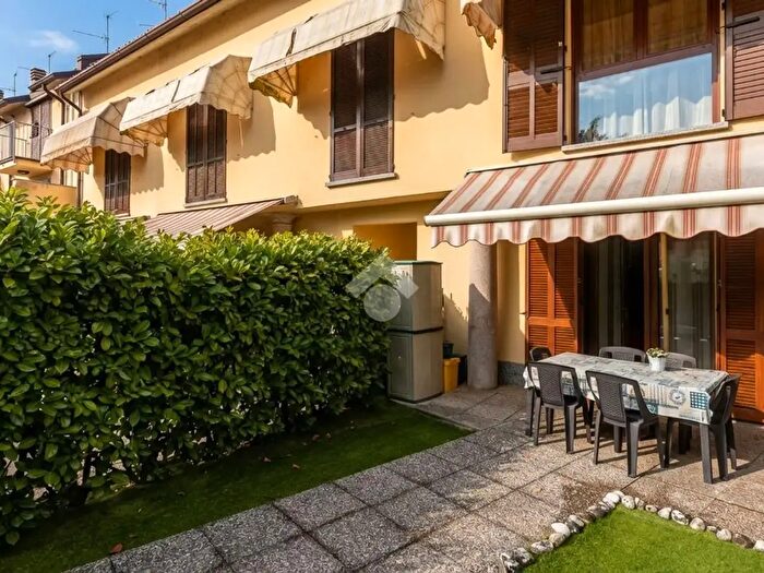 Appartamento trilocale in vendita in Via S Michele, Monticello Brianza