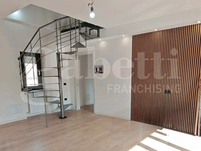 Appartamento trilocale in vendita in Via Plinio Il Vecchio B, Venafro