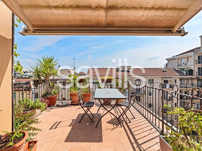 Appartamento trilocale in affitto in Via Letizia, Solari, Milano
