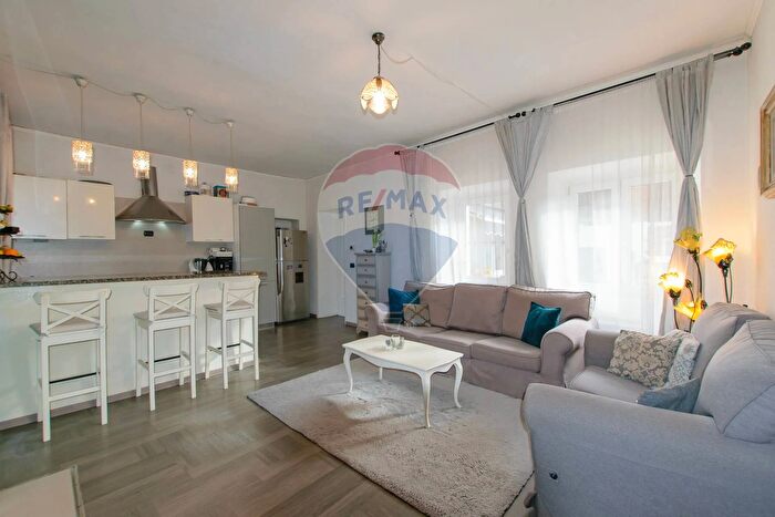 Casa quadrilocale in vendita in Via G Mazzini, Cureggio