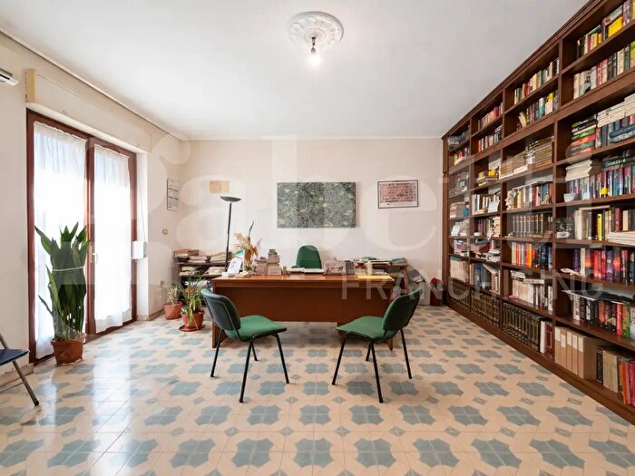 Appartamento quadrilocale in vendita in Via Sant Antonio Abate Snc, Scafati