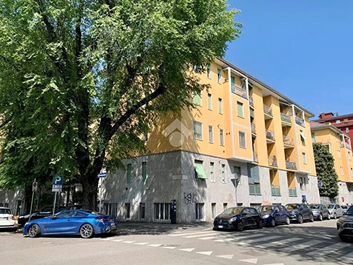 Appartamento bilocale in affitto in Piazzale Accursio, Milano
