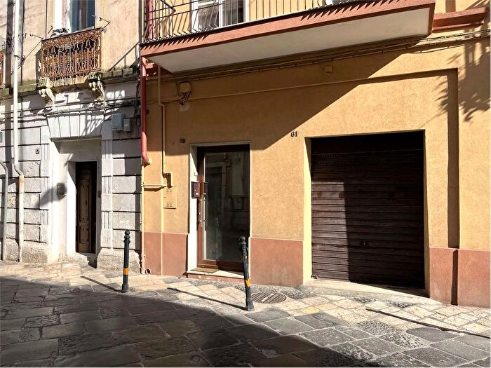 Appartamento trilocale in vendita in Via Carmine Brindisi, Brindisi