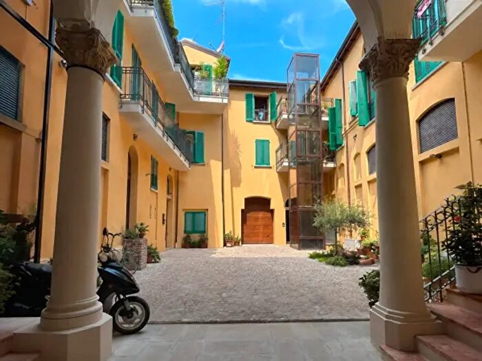 Appartamento trilocale in vendita in Via Cosimo Morelli, Imola