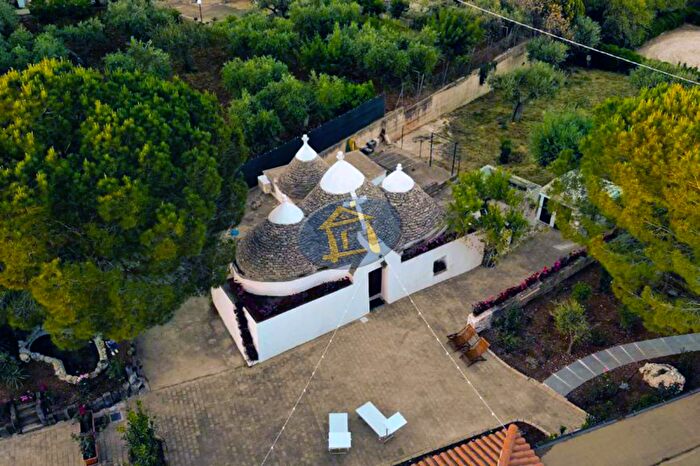 Casa quadrilocale in vendita in Putignano