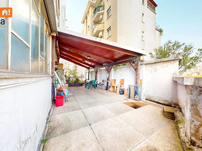 Appartamento trilocale in vendita in Via Pompeo Cambiasi, Milano