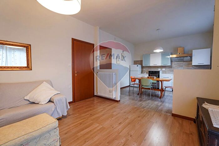 Appartamento quadrilocale in vendita in Carminati, Val Brembilla