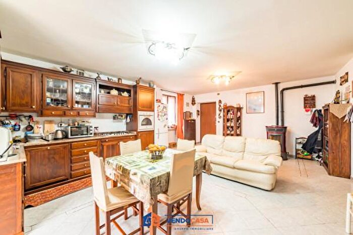 Appartamento con 6 locali in vendita in Via Ricetto, Moretta