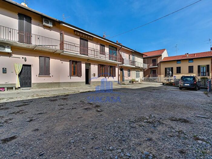 Casa con 6 locali in vendita in Via Sant'Antonio, Ronco Briantino