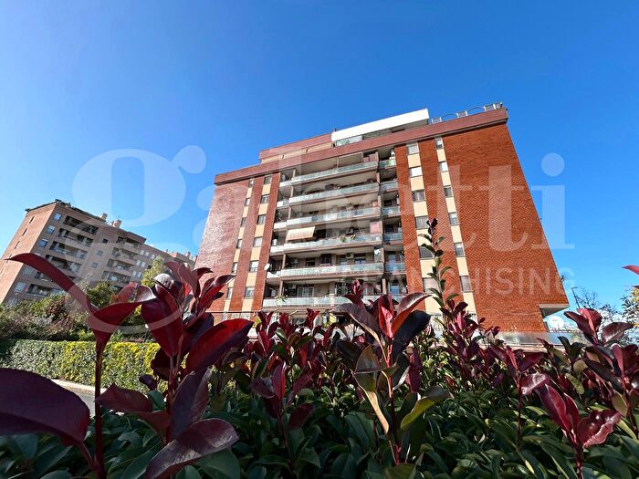 Appartamento quadrilocale in vendita in Via di Decima, Roma