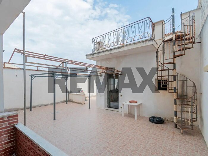 Appartamento con 7 locali in vendita in Via Mare, Ficarazzi