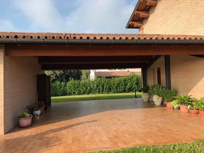 Casa con 5 locali in vendita in Faenza