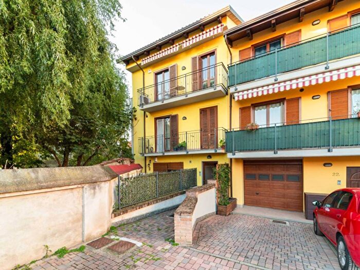Appartamento bilocale in affitto in Via Camillo Benso di Cavour, Centro, Poirino