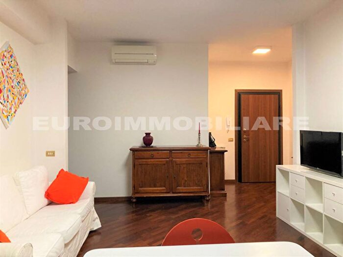 Appartamento bilocale in affitto in Via Luigi Basiletti, Solferino Diaz, Brescia