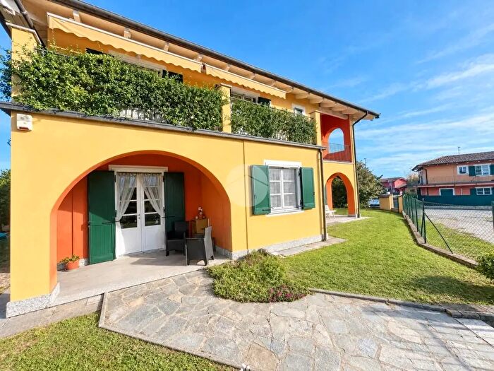 Appartamento quadrilocale in vendita in Via Fiume, Candelo