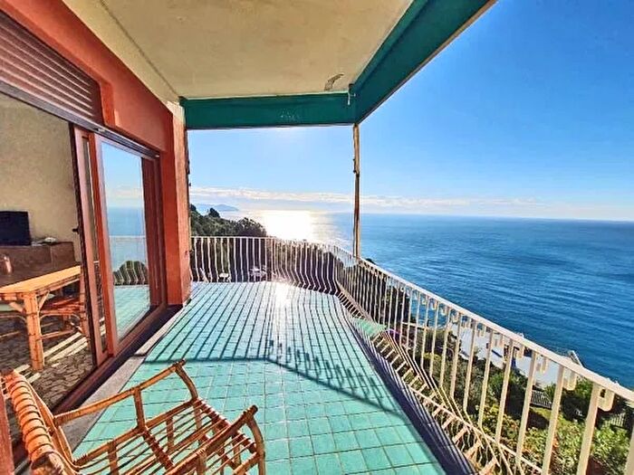 Appartamento con 5 locali in vendita in Via Tigullio Rocks, Chiavari