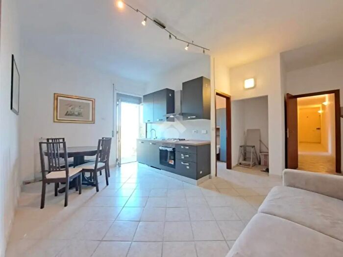 Appartamento quadrilocale in vendita in Via della Mola, Vignanello
