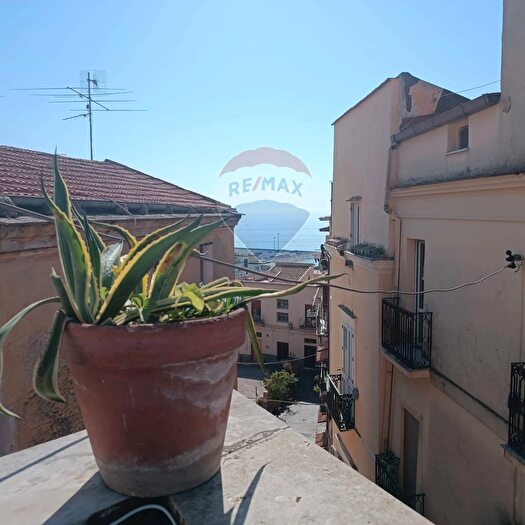 Appartamento trilocale in vendita in Formia