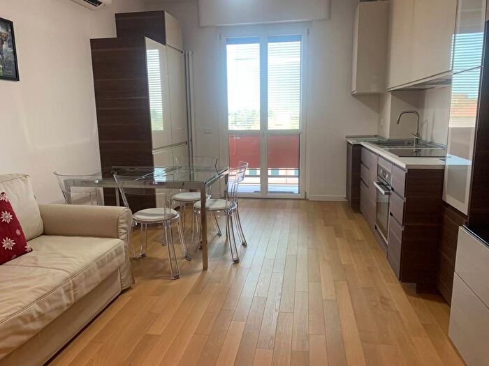 Appartamento bilocale in affitto in Via Aprile, Segrate Centro, Segrate