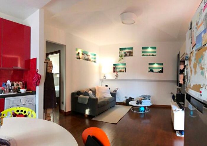 Appartamento trilocale in vendita in Via Gadames, Milano