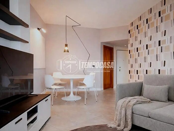 Appartamento bilocale in affitto in Via Monte Cervino, Monza