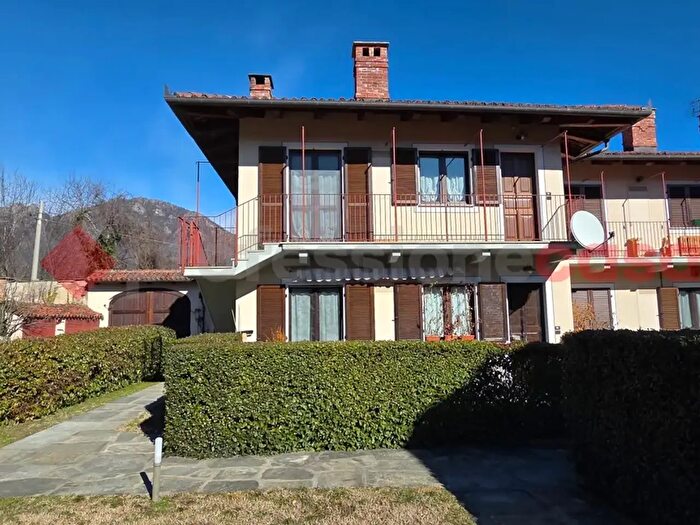 Appartamento quadrilocale in vendita in Via Castello, Frossasco