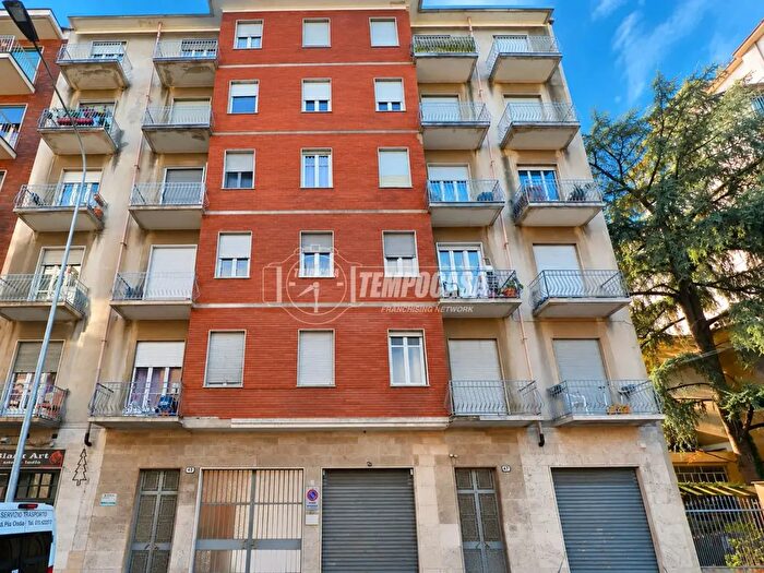 Appartamento quadrilocale in vendita in Via Candiolo, Torino