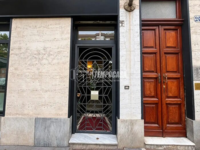 Appartamento bilocale in vendita in Corso Francia B, Torino