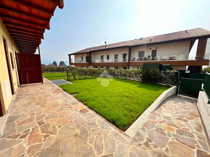 Appartamento quadrilocale in vendita in Via Monte Ortigara, Torre Boldone