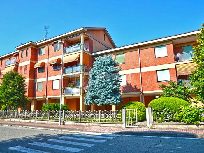 Appartamento quadrilocale in vendita in Via Cena, Brandizzo