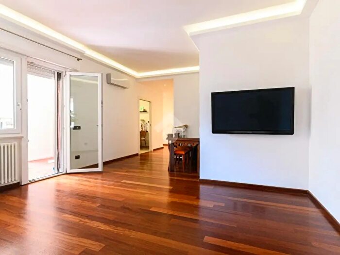 Appartamento trilocale in vendita in Via di Bravetta, Roma