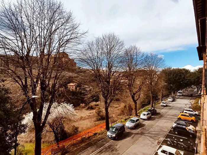 Appartamento bilocale in affitto in Via Federighi, Siena