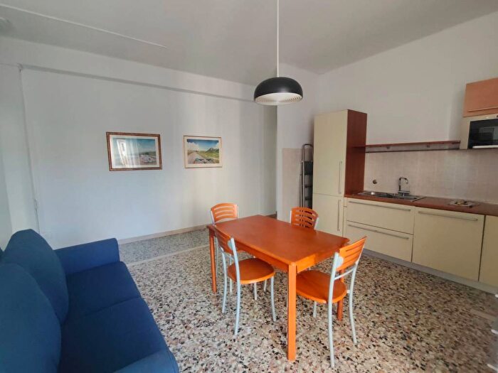 Appartamento trilocale in affitto in Via Antonio Badile, Borgo Venezia, Verona