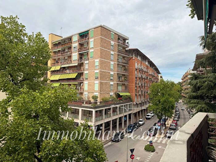 Appartamento quadrilocale in affitto in Viale Ungheria, Udine