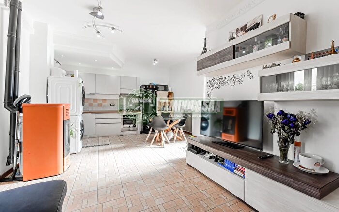 Casa trilocale in vendita in Via Giuseppe Garibaldi, Zanica